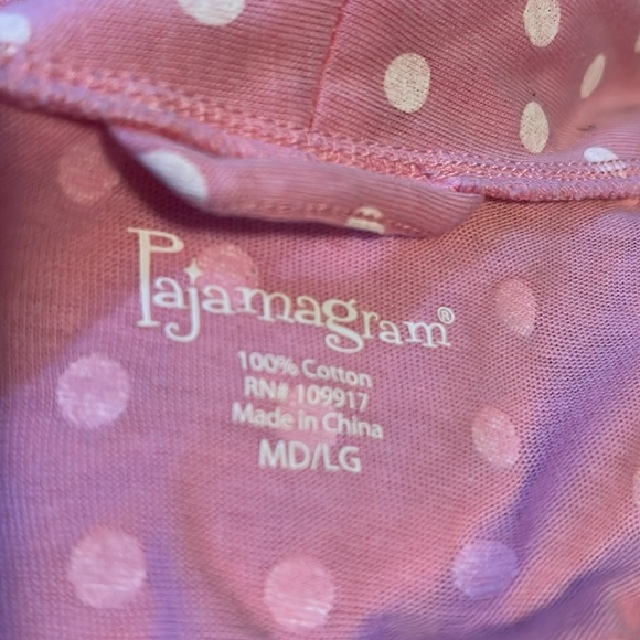 Pajamagram Short Pink/White Polka Dot
Robe Size MD/LG - Picture 5 of 5